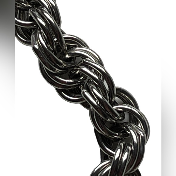 Amigaz Brand 35” Wallet Chain - Picture 7 of 10